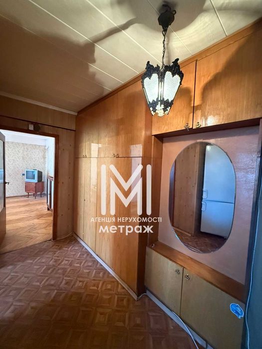 Продаю 3-к квартиру метро Научная, Новгородская