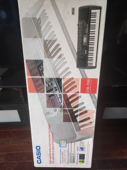 Teclado Casio CTK-700