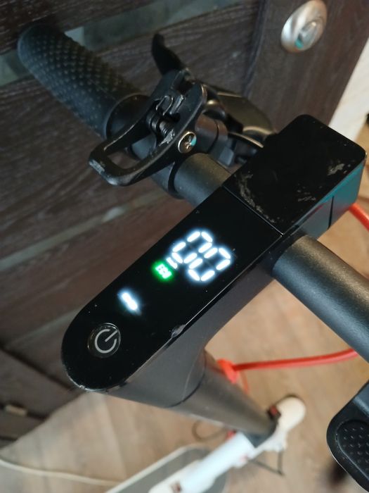 Електро самокат Yoo Bee