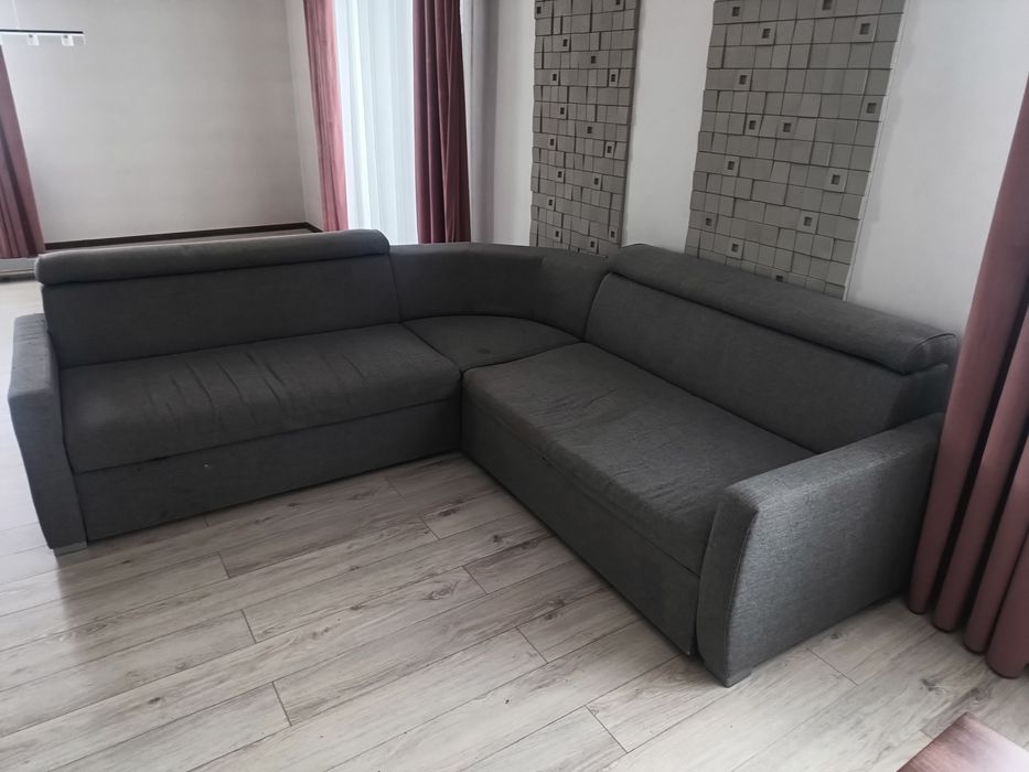 Meble kanapa firany karnisze