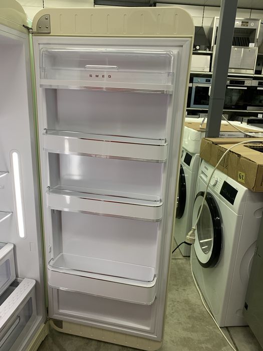 Холодильник Smeg FAB 28