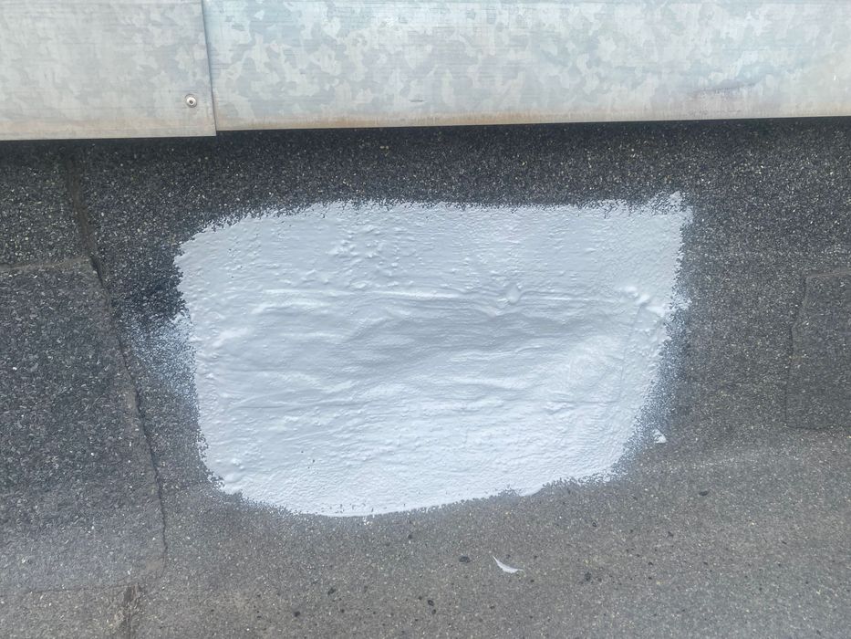 Ремонт старої покрівлі. Рівний дах . Гідроізоляція