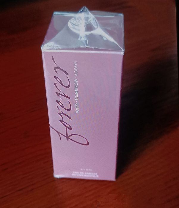 В колекцію  Forever  Avon