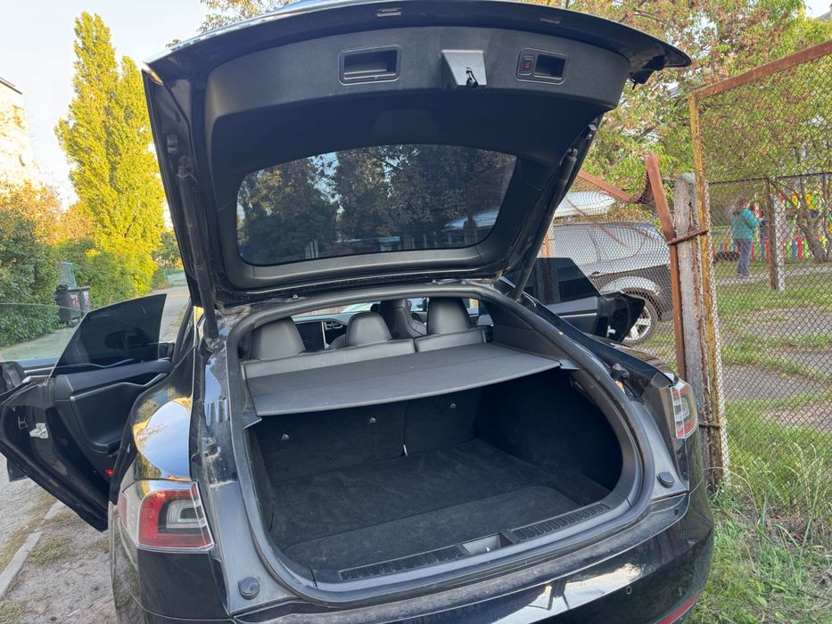 Терміново! Продам Tesla Model S з Європи!