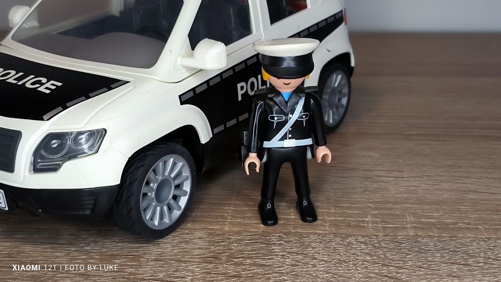 Playmobil radiowóz policyjny z zestawu 9372