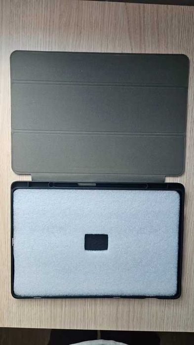 Etui do Samsung Galaxy Tab S8+ 12,4''