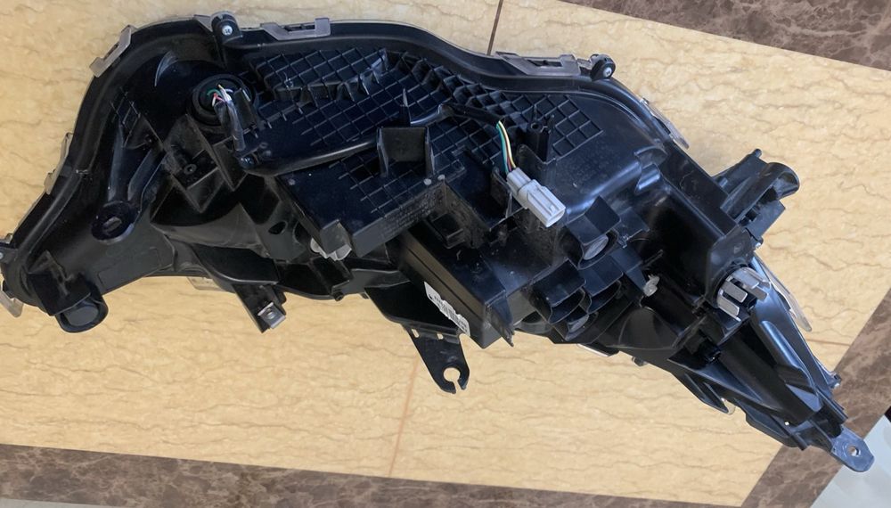 Фара Toyota Rav4 Rav 4 права ліва USA 2022 2023 2024