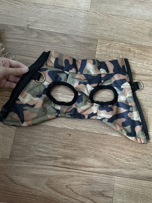 Продам жилетку для собак