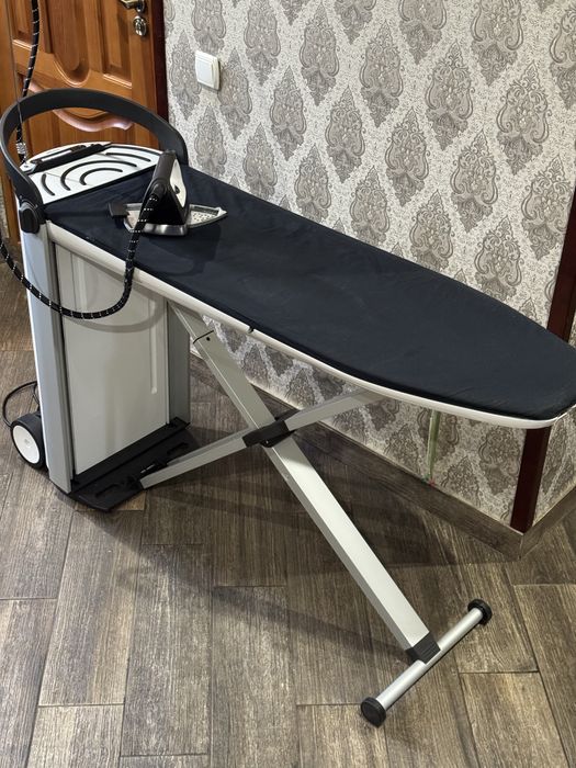 Гладильна система Miele B3847 (Прасувальна система) Відпарювання.