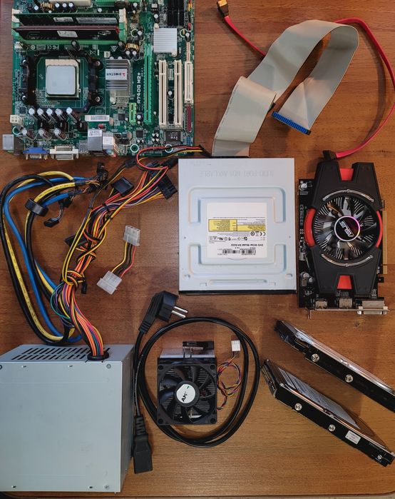 Продам компьютерные комплектующие в рабочем состоянии
