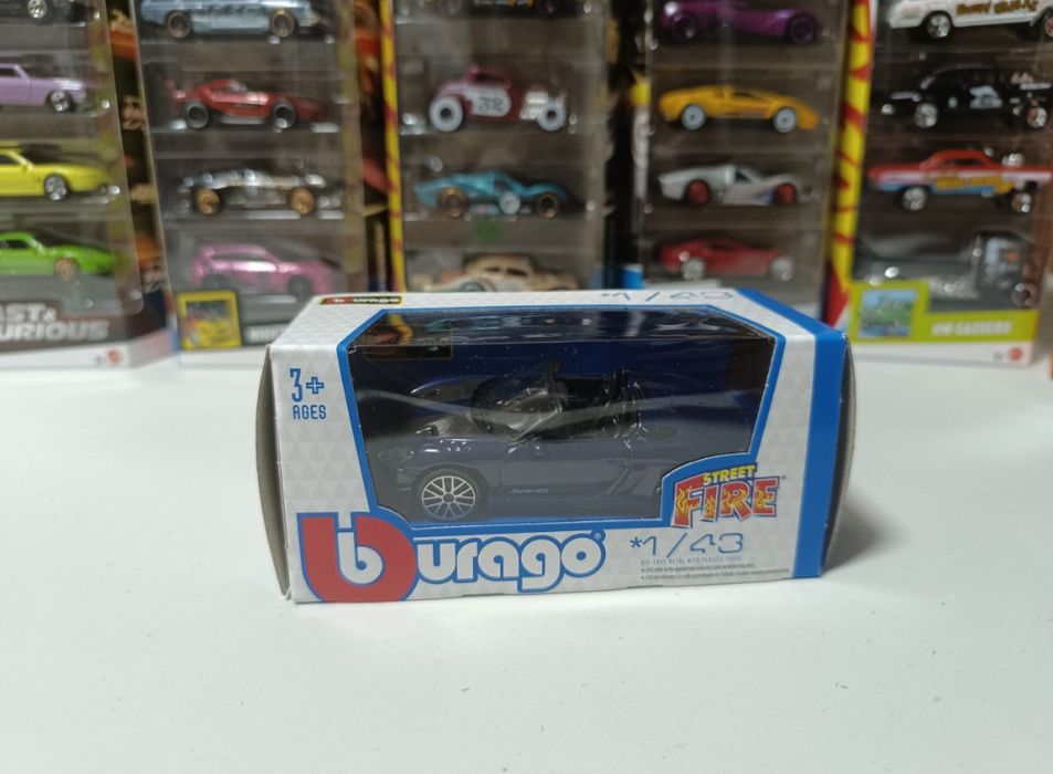 Bburago Porsche 718 Spyder RS
