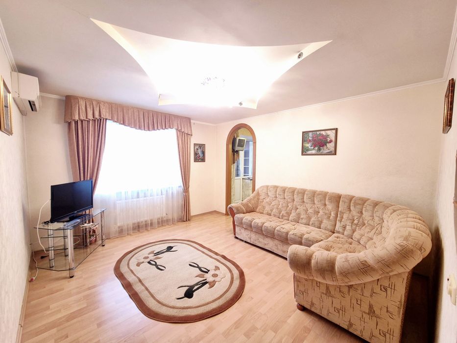 Здається 3-х кв з Автономним опаленням перша здача початок Богунії