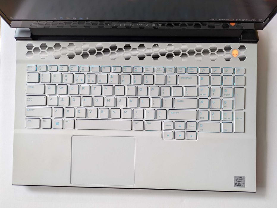 Laptop gamingowy Dell Alienware m17 R4 RTX 3070