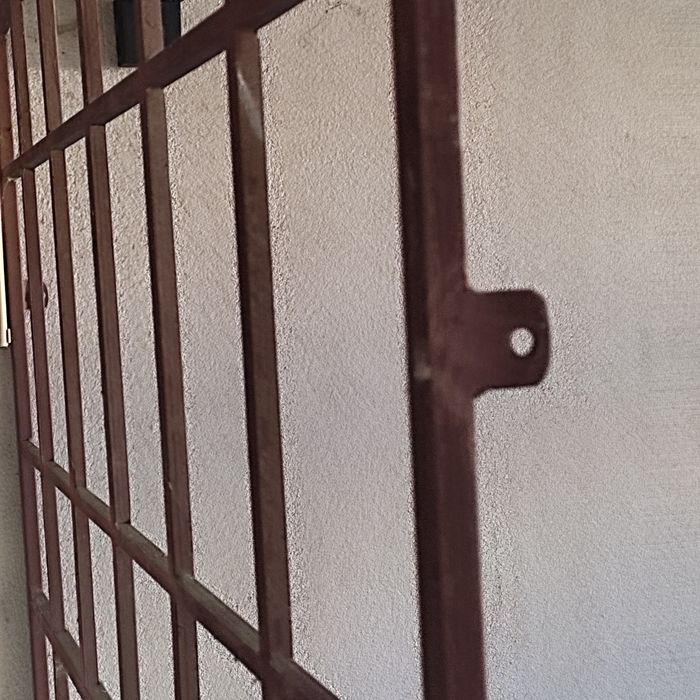 Grades em ferro (diversos usos)