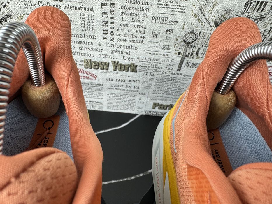 Оригінал Розмір 42 Кросівки Hoka One One Clifton 8 Взуття