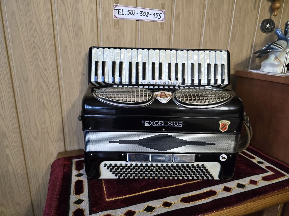 Akordeon Excelsior 120bas trzy chóry