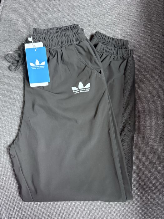 Продам жіночі штани adidas нові розмір s. Нейлон.