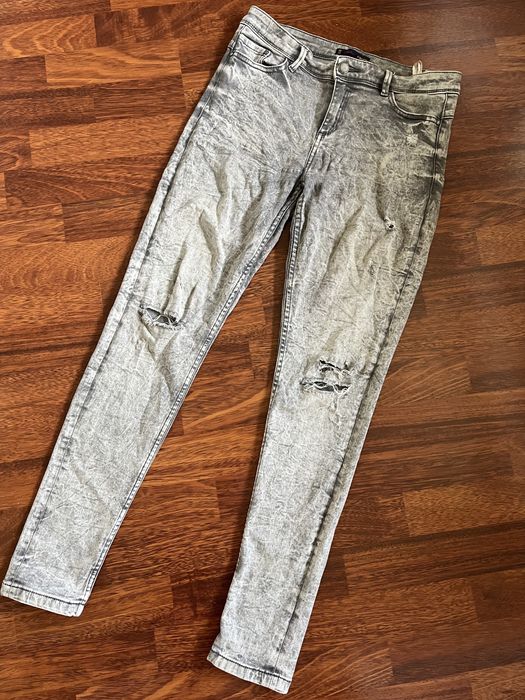 Jeansy damskie szare z przetarciami M Cropp