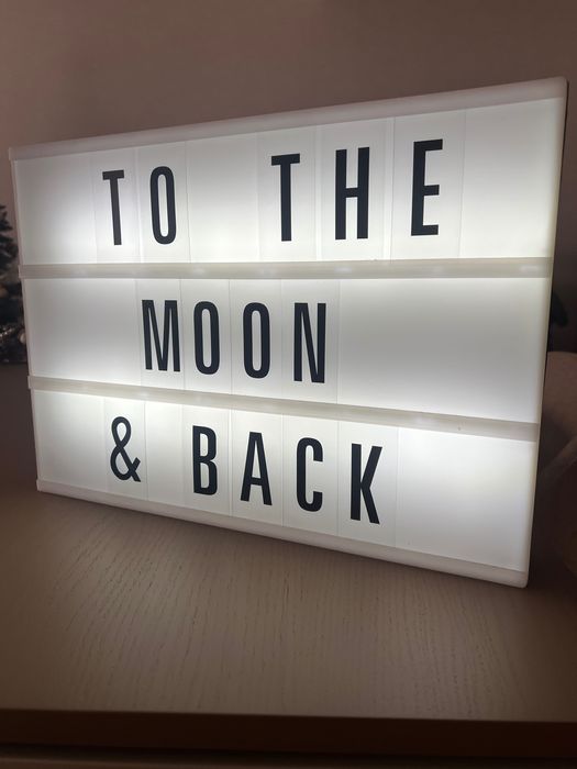 Quadro luminoso com letras
