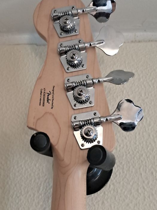 Baixo elétrico squier precision