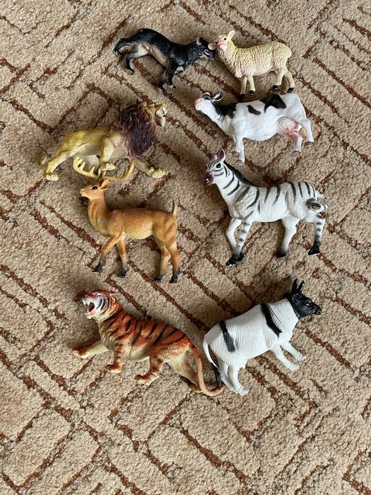 Набір фігурки тварин динозаври