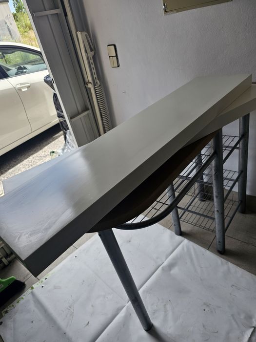 Parteleiras de ikea,  nom estado.