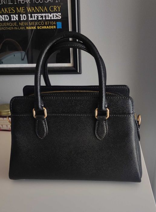Mala Coach Mini Darcie Carryall em pele preta