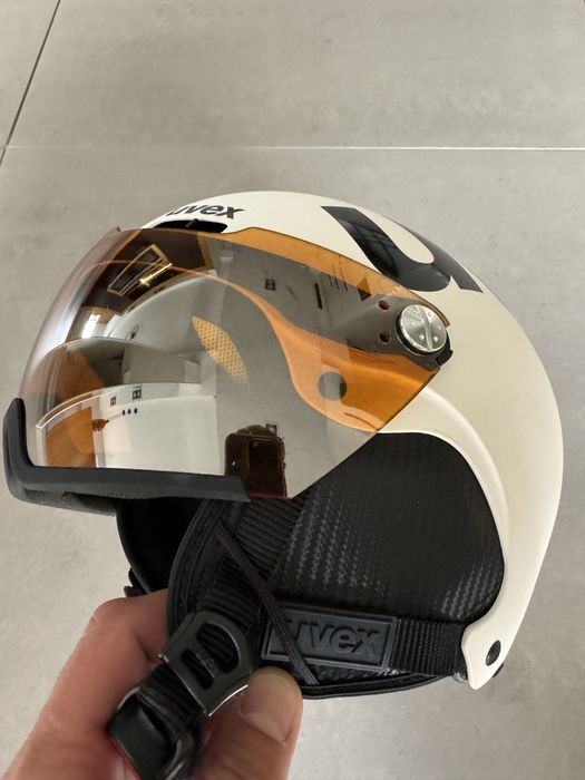 Kask narciaski UVEX Hlmt 500 Visor kask z szybą unisex