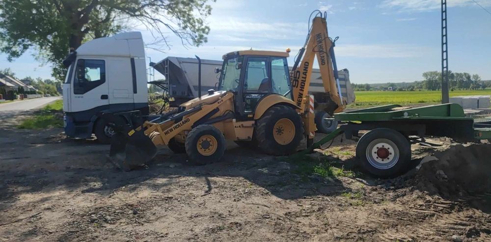 Koparka koparko-ładwarka piach ziemia kruszywa wywrotka rozbiorki