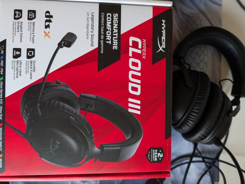 HyperX Cloud III444952267017441282