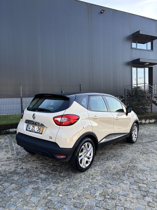 Renault Captur 0.9TCE de 2014 - Excelente estado - Poucos kms