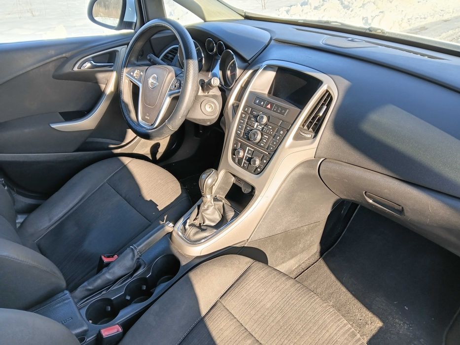 Продам Опель Астра 2011р.