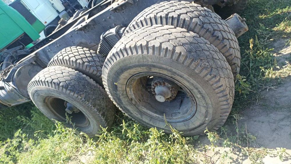 шаси КРАЗ 260, 65032 вездеход (болотохід) 6х6 гарний стан