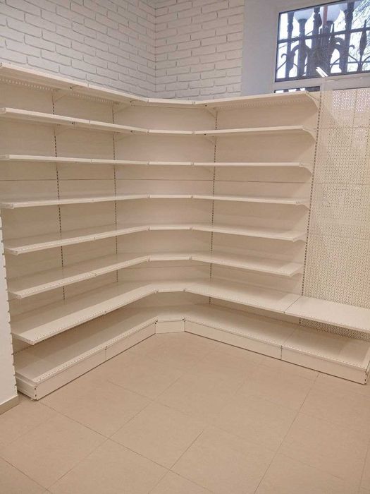 Холодильники, стелажі, касові боси, та ін. Магазин "Під Ключ" .