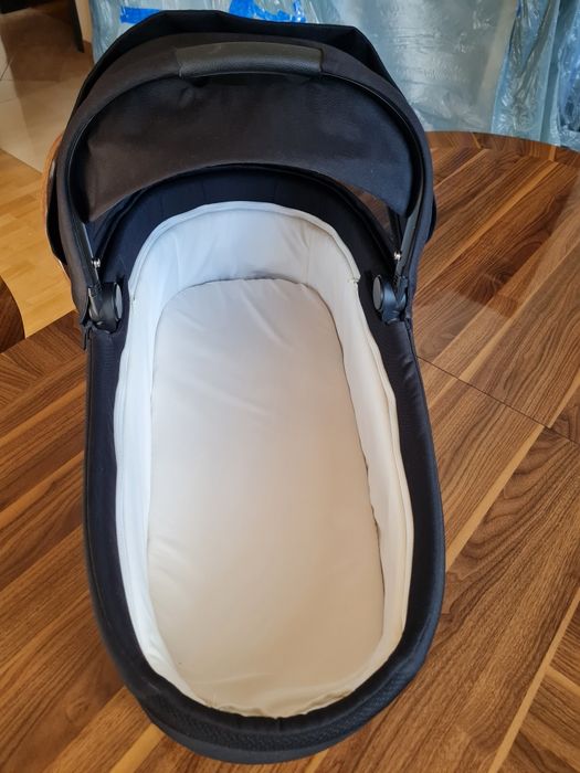 Czarna gondola cybex cot s, jak nowa