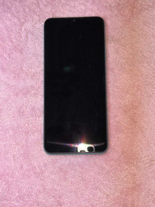 Смартфон Poco C40