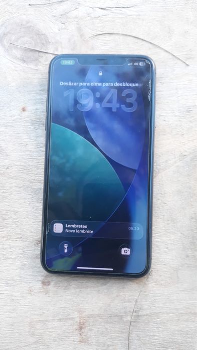 iPhone 11 Pro Max 256 GB – Usado – 210 €