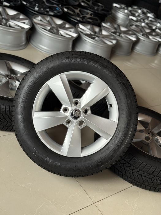 Диски оригінал Skoda Superb r16/5/112 шини зимові 215/60/16 Dunlop