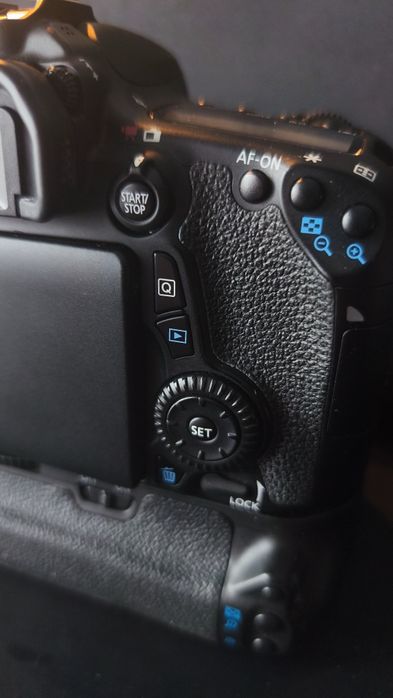 Canon 70D + Grip