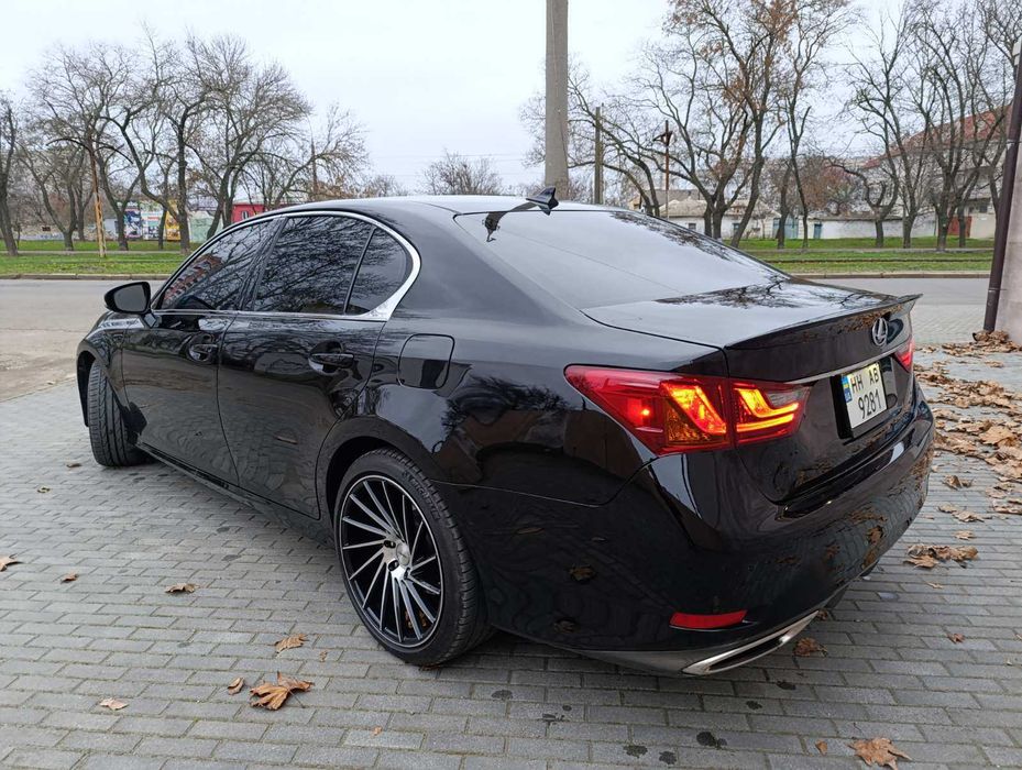 Lexus GS 350 2014 року 3.5 л. /бензин