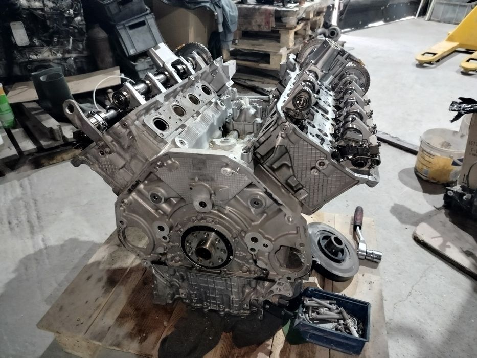 Kompletny dól silnik 4.4B. S63B44B BMW x5m x6m