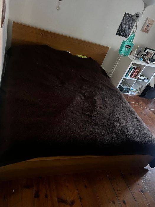 Cama de casal com estrado