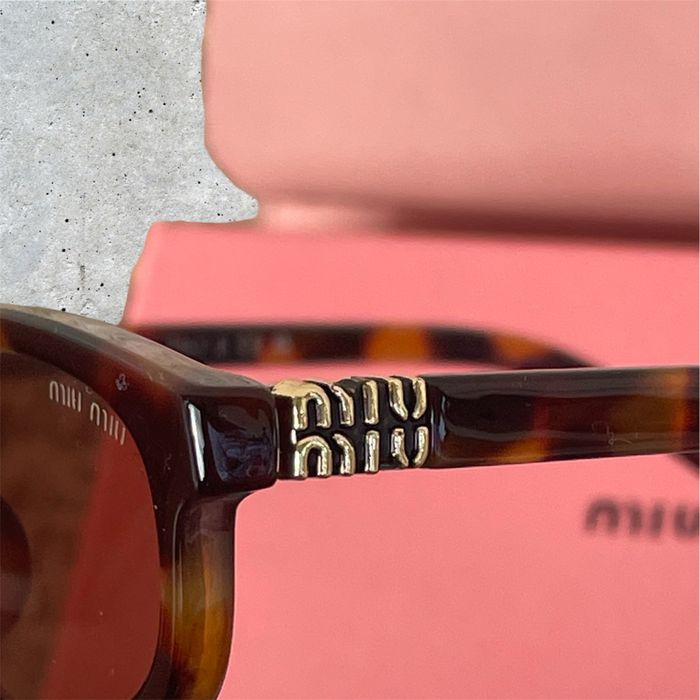 Óculos Miu Miu originais com certificado e fatura