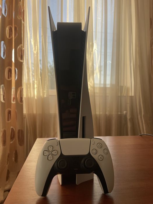 Продам Sony PlayStation 5