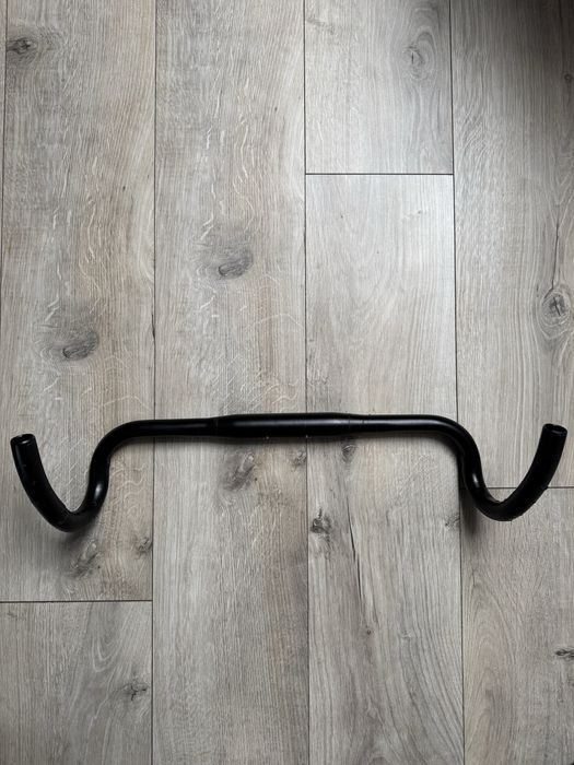 Kierownica gravel bikepacking Focus JD RA85 44cm flara