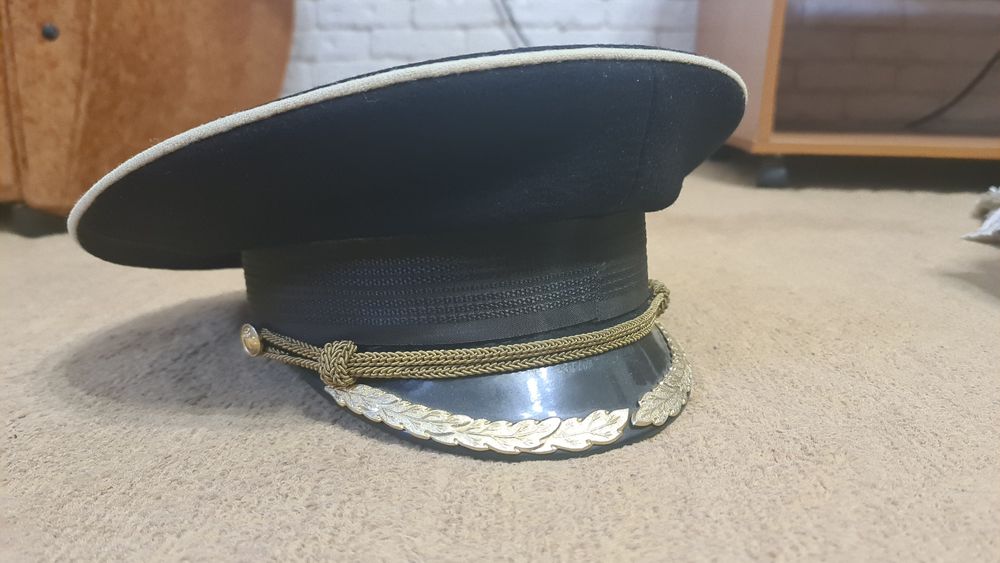 Фуражка, состояние новой, шита на заказ, 54
