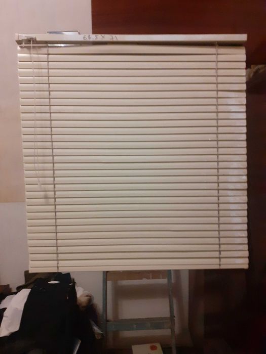 Жалюзі горизонтальні алюмінієві