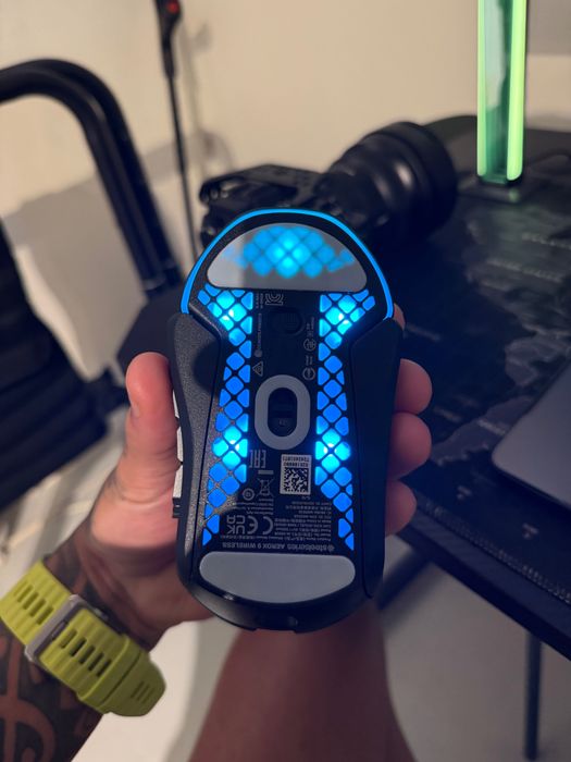 Rato steelseries AEROX 9 WIRELESS
