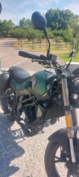Benelli Leoncino 125