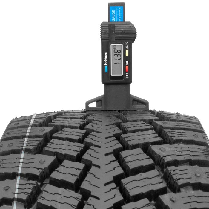 Opony Bieżnikowane 215/70 R16 Glob Gum 4x4 AGRESYWNE MOCNE